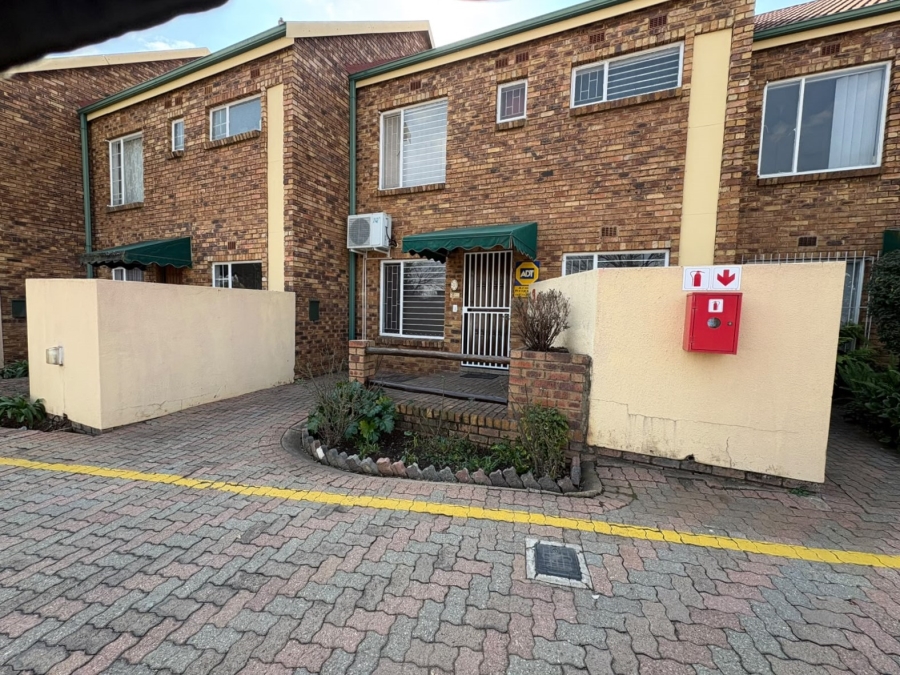 3 Bedroom Property for Sale in Vaalpark Free State